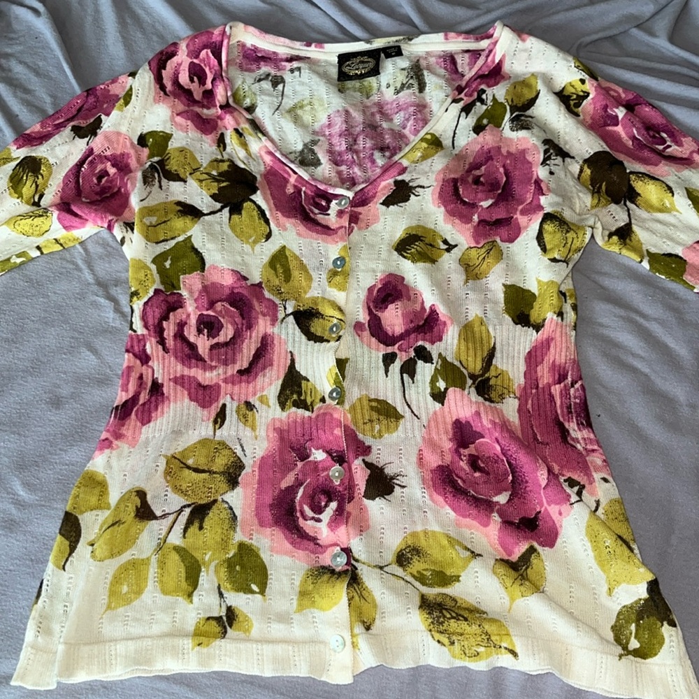 Lacquer by anthropology soft brushed floral top size Medium- NWOT